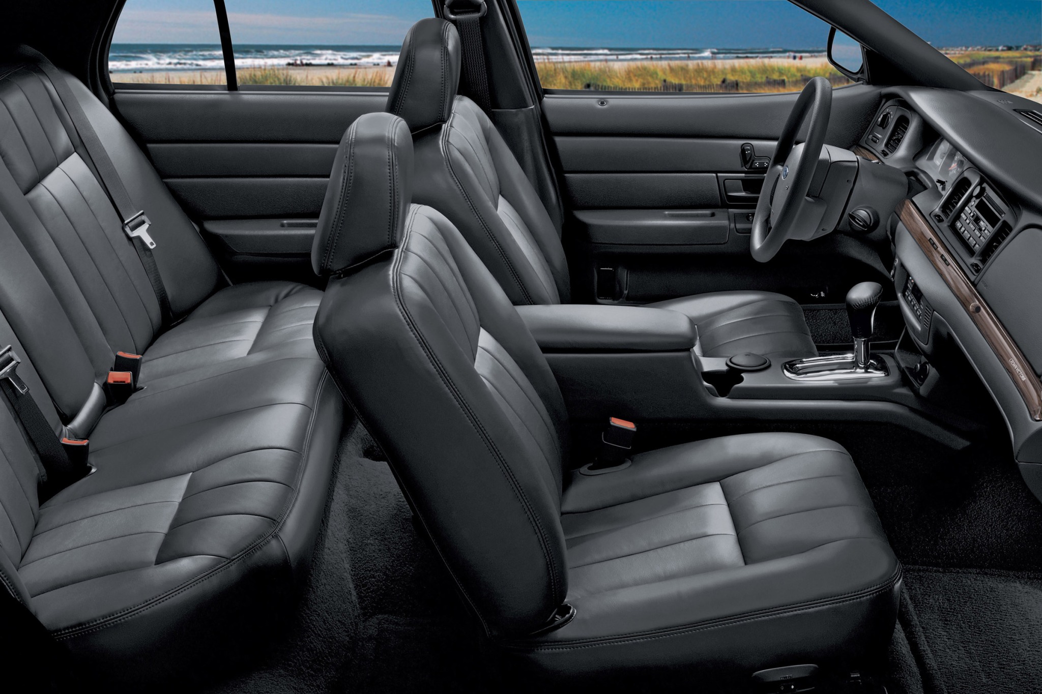 2007 Ford Crown Victoria VINs, Configurations, MSRP & Specs - AutoDetective